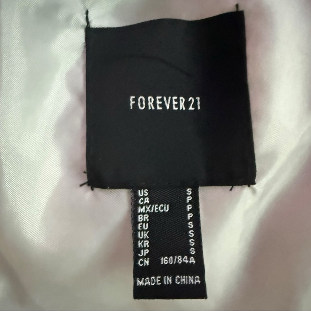 Forever 21 Off White Puffer Jacket - image 6